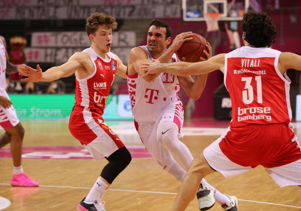 针锋相对 针锋相对